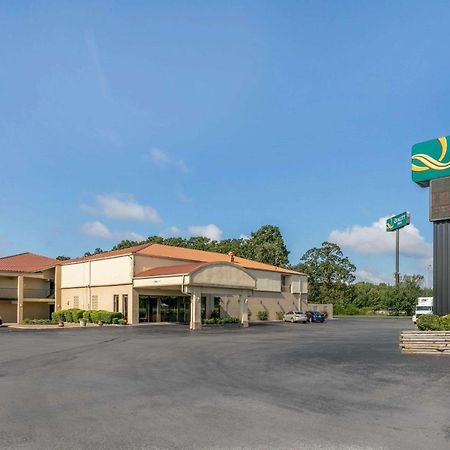 Quality Inn Манчестер Экстерьер фото