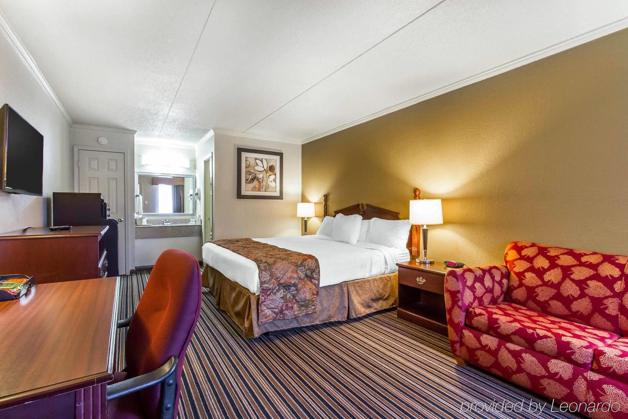 Quality Inn Манчестер Экстерьер фото