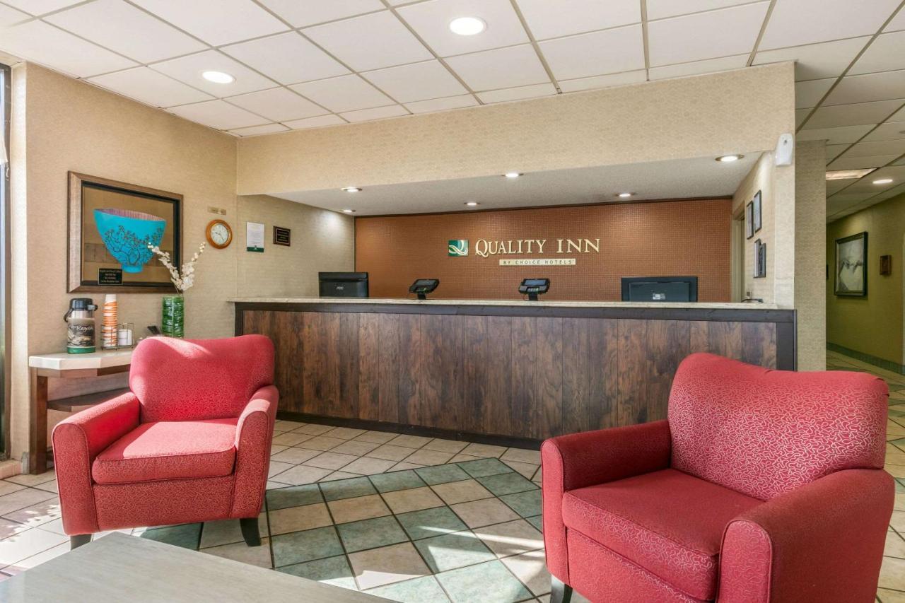 Quality Inn Манчестер Экстерьер фото