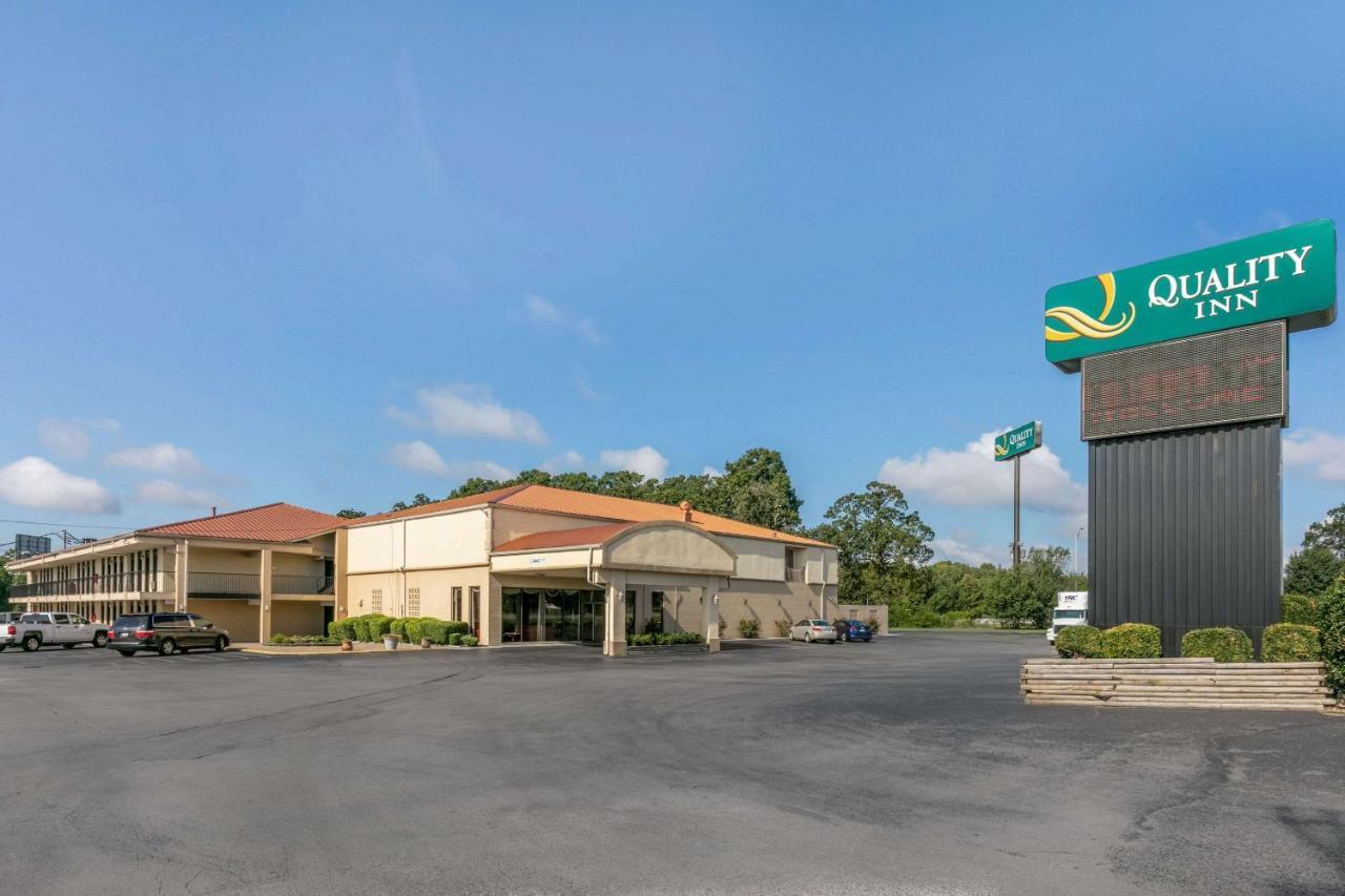 Quality Inn Манчестер Экстерьер фото